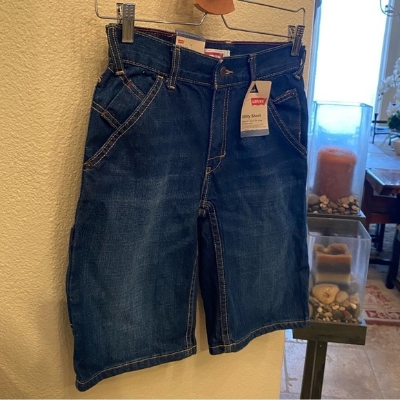 NWT~LEVI’S Kids Utility Hudson Blue Jean Shorts Size 12 Reg - Picture 4 of 7